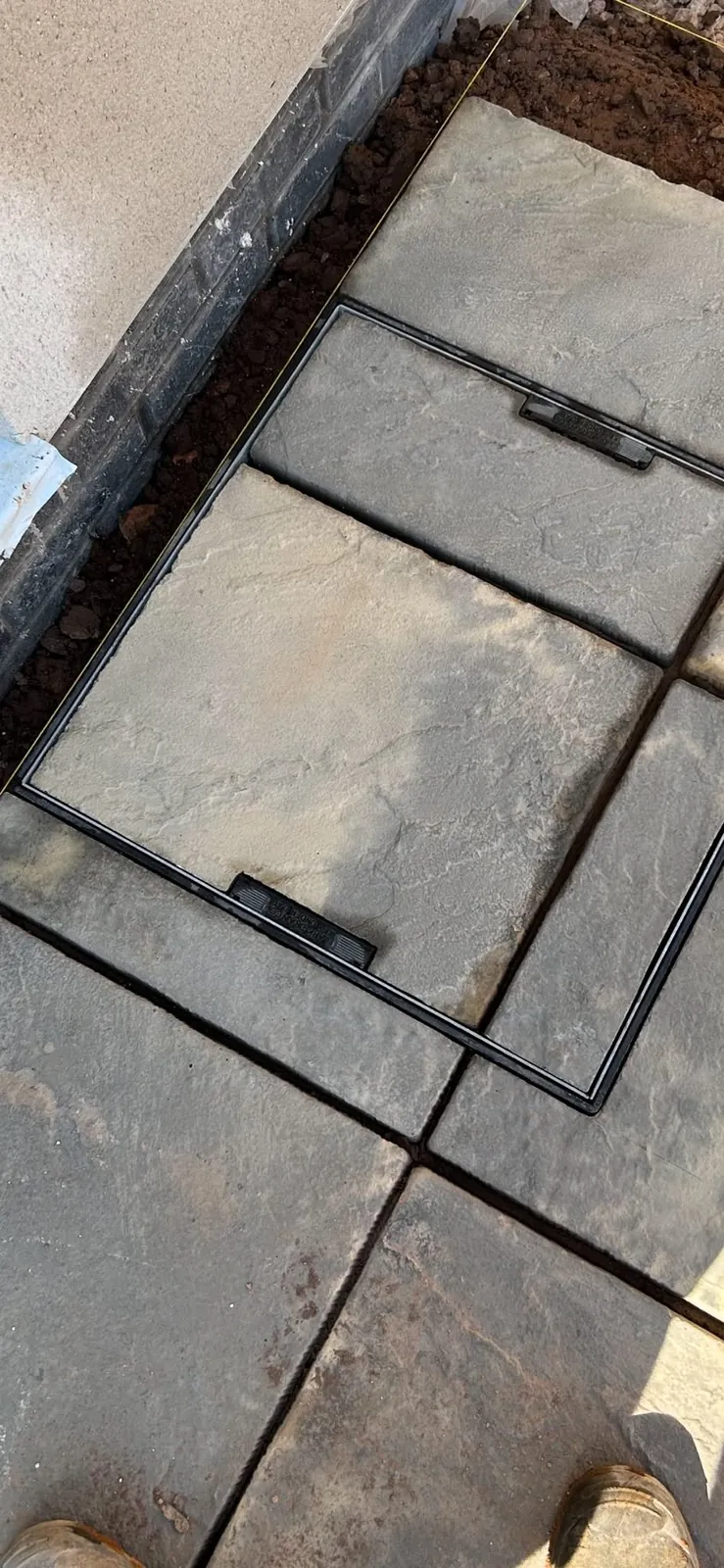 Patio with recessed cover – patios, paving & outdoor work by JCK Carpentry & Building, Exeter
