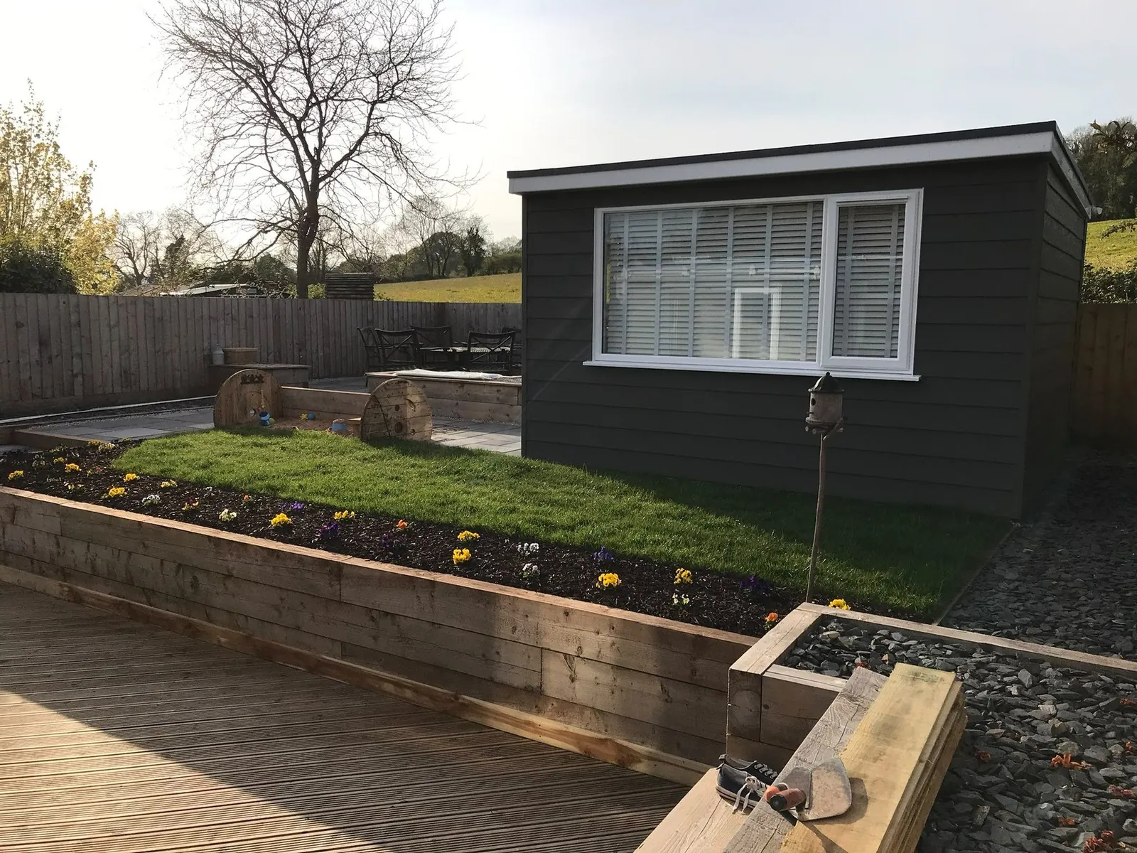 Clad garden room landscaped garden 02 – garden rooms by JCK Carpentry & Building, Exeter